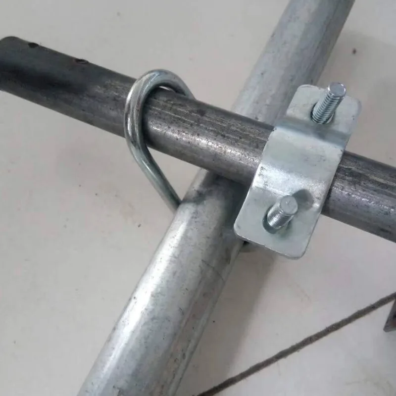 Nascóirí Brace Cothrománach